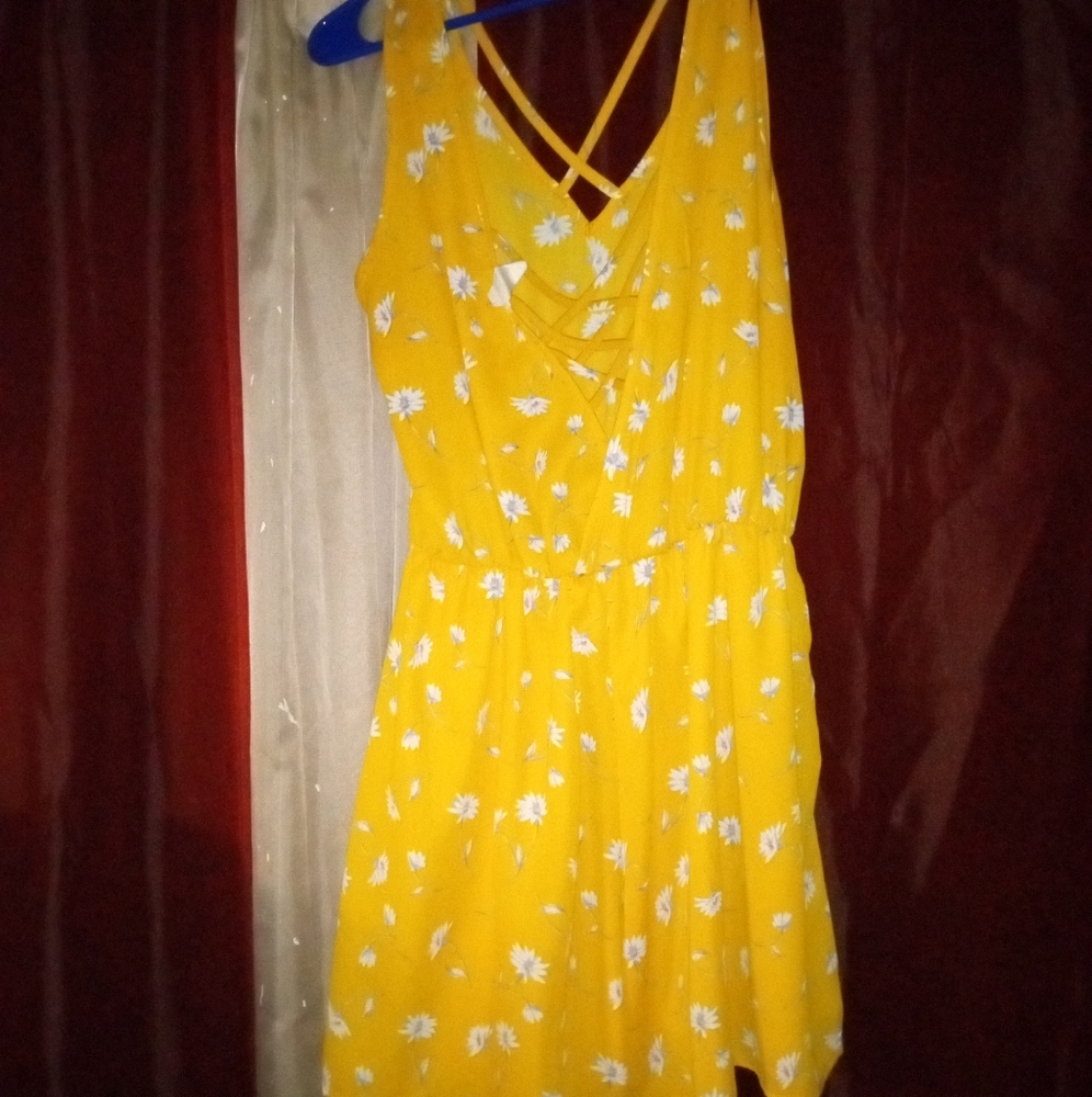 Yellow jumper